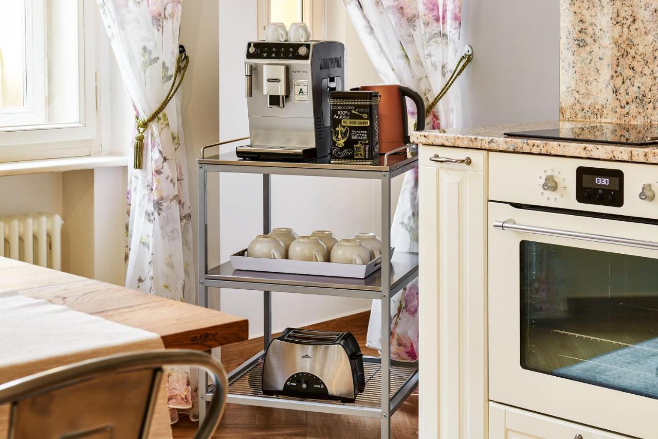 Pragueone Apartment,a/c,terrace Apartment Prague