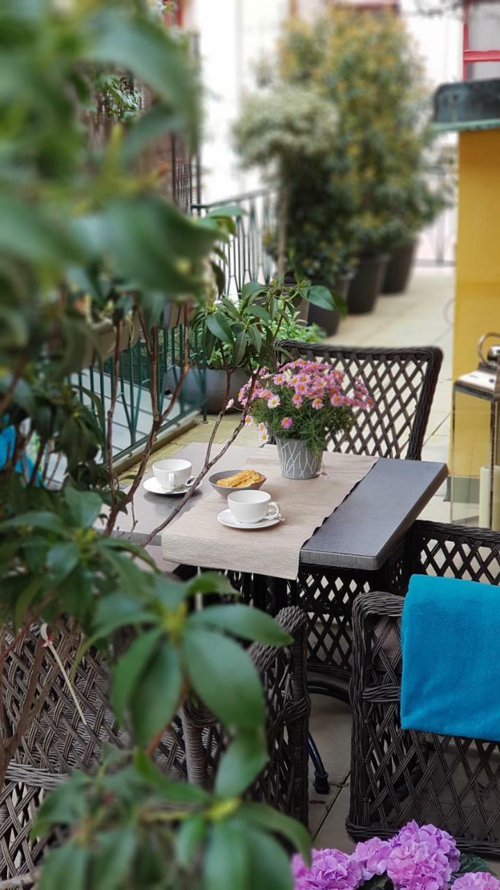 Pragueone Apartment,a/c,terrace * Praag