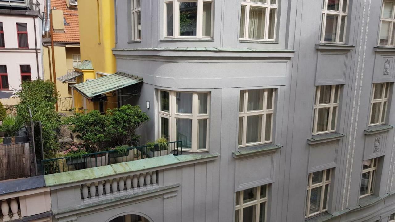 Pragueone Apartment,a/c,terrace Appartement